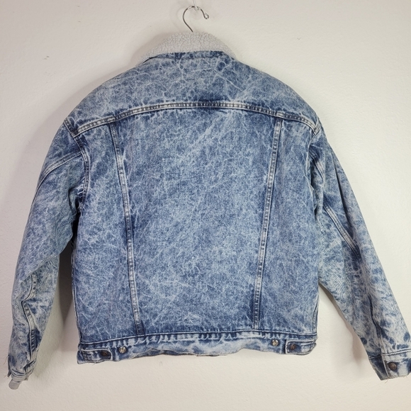 Vintage Levis sherpa lined jean jacket - Picture 2 of 10